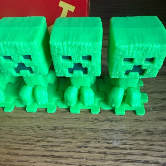 Minecraft Creeper Green Block Character Toy 7-Piece Set - Picture 3 of 9